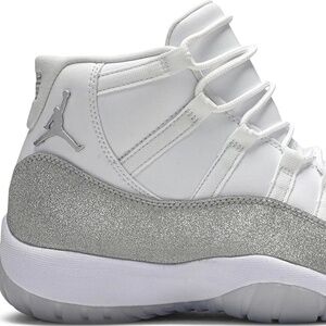 Wmns Air Jordan 11 Retro 'Vast Grey' NEVER WORN